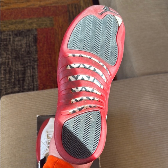 Jordan 12 (2009) White and Cherry High-Top Sneakers - Picture 5 of 5